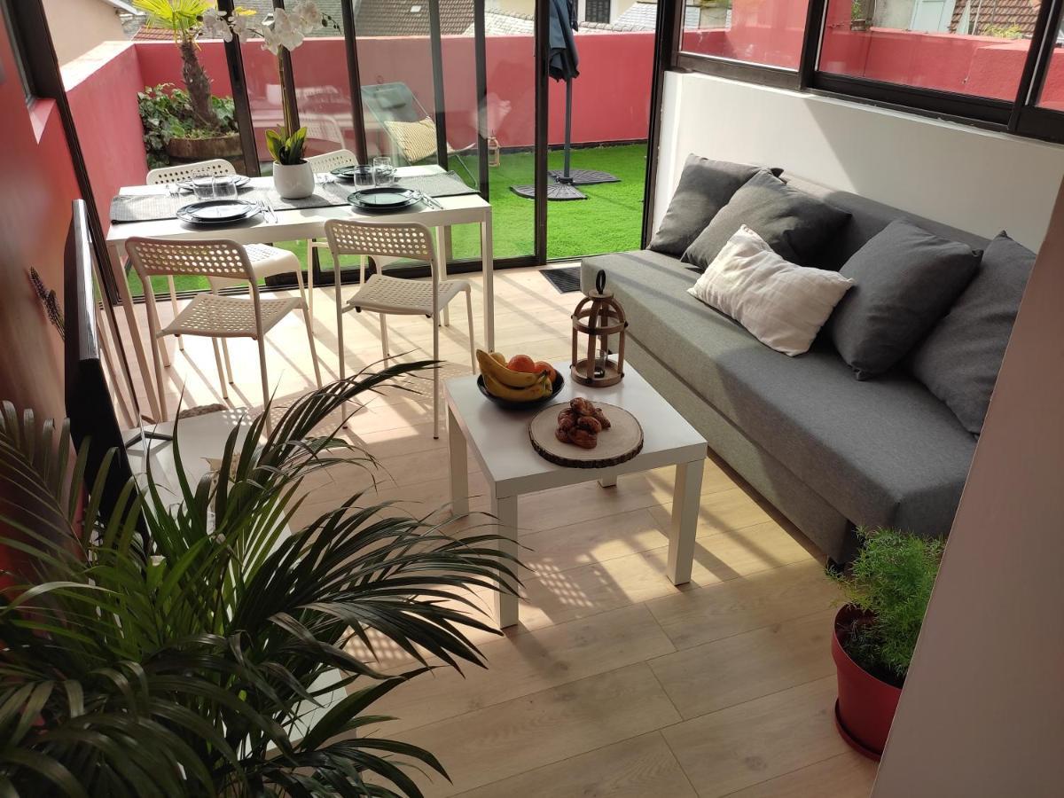 Air-Conditioned Flat With Terrace - Private & Independent - Lourdes Exterior photo